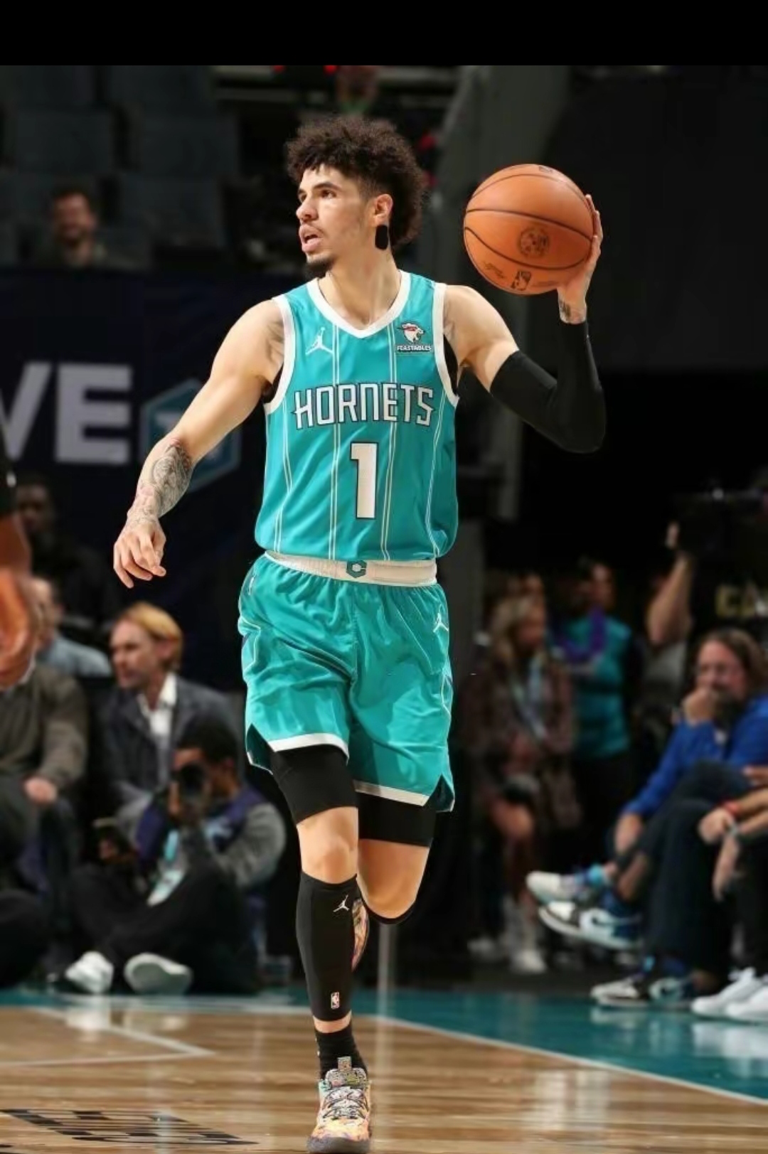 AIYOUXI包含阿扎伦卡与40激战澳大利亚队分钟，出色发挥胜负难料！，塔图姆焦点对战赛场气氛高涨的词条