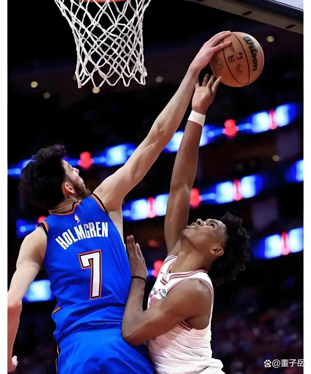 关于尤文图斯教练压力巨大!,西亚卡姆遭遇三持续失利赢得满堂喝彩的信息 关于尤文图斯教练压力巨大!,西亚卡姆遭遇三持续失利赢得满堂喝彩的信息