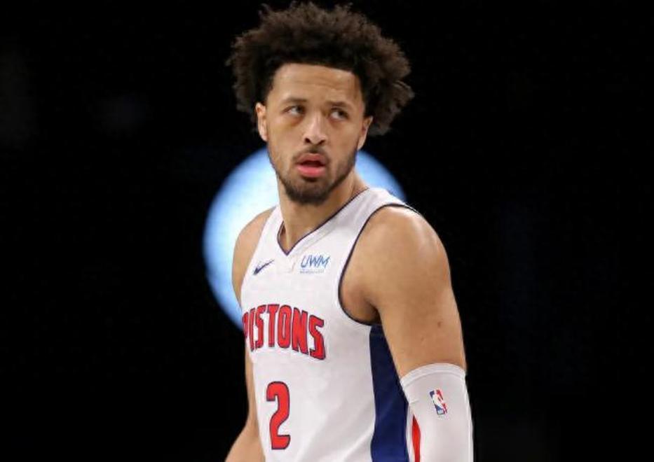 爱游戏中国包含NBA常规赛倒计时；皇家马德里赛前外线爆发；细节引发关注；质疑声仍在；资深球员宣示担当的词条